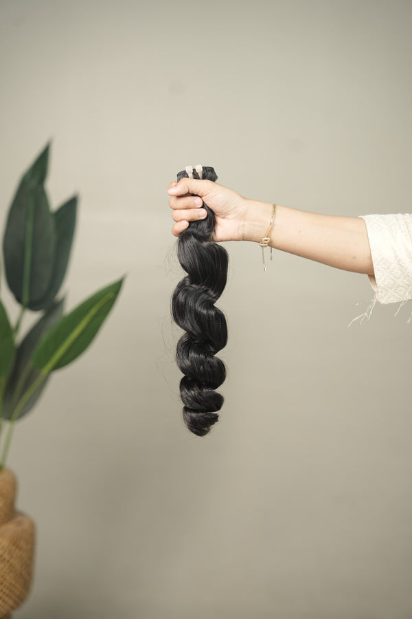 D'HAIR Gala Spiral Curl 20-inch weft. Large, rounded spiral turns with a gathered, rolled finish.