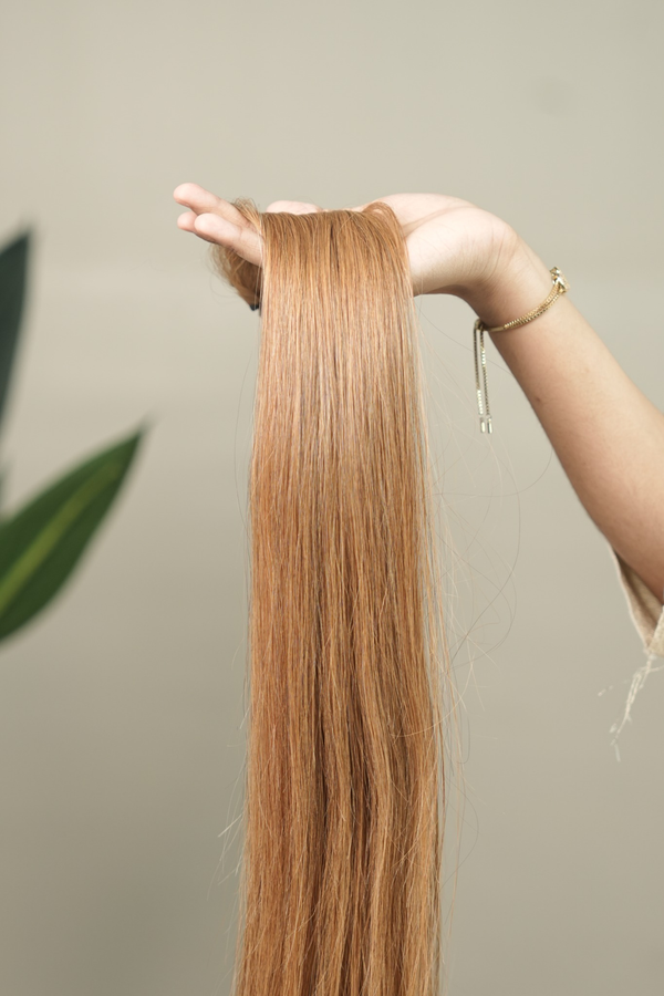 D'HAIR Warm Blonde straight human hair weft, 20 inches